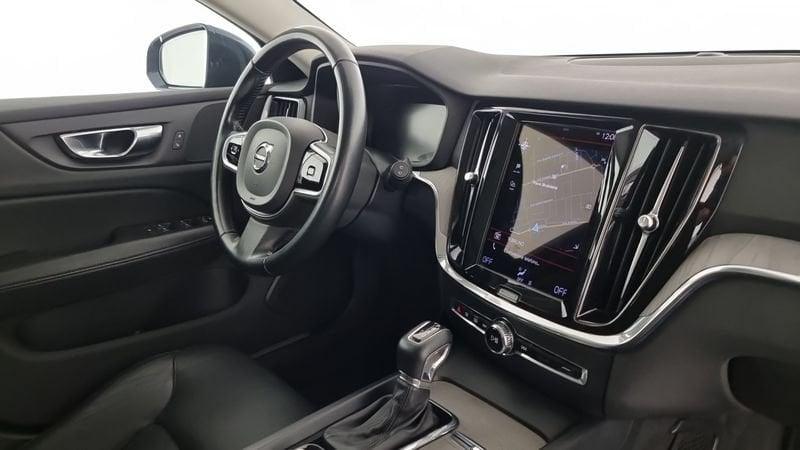 Volvo V60 Cross Country Cross Country D4 AWD Geartronic Business Plus