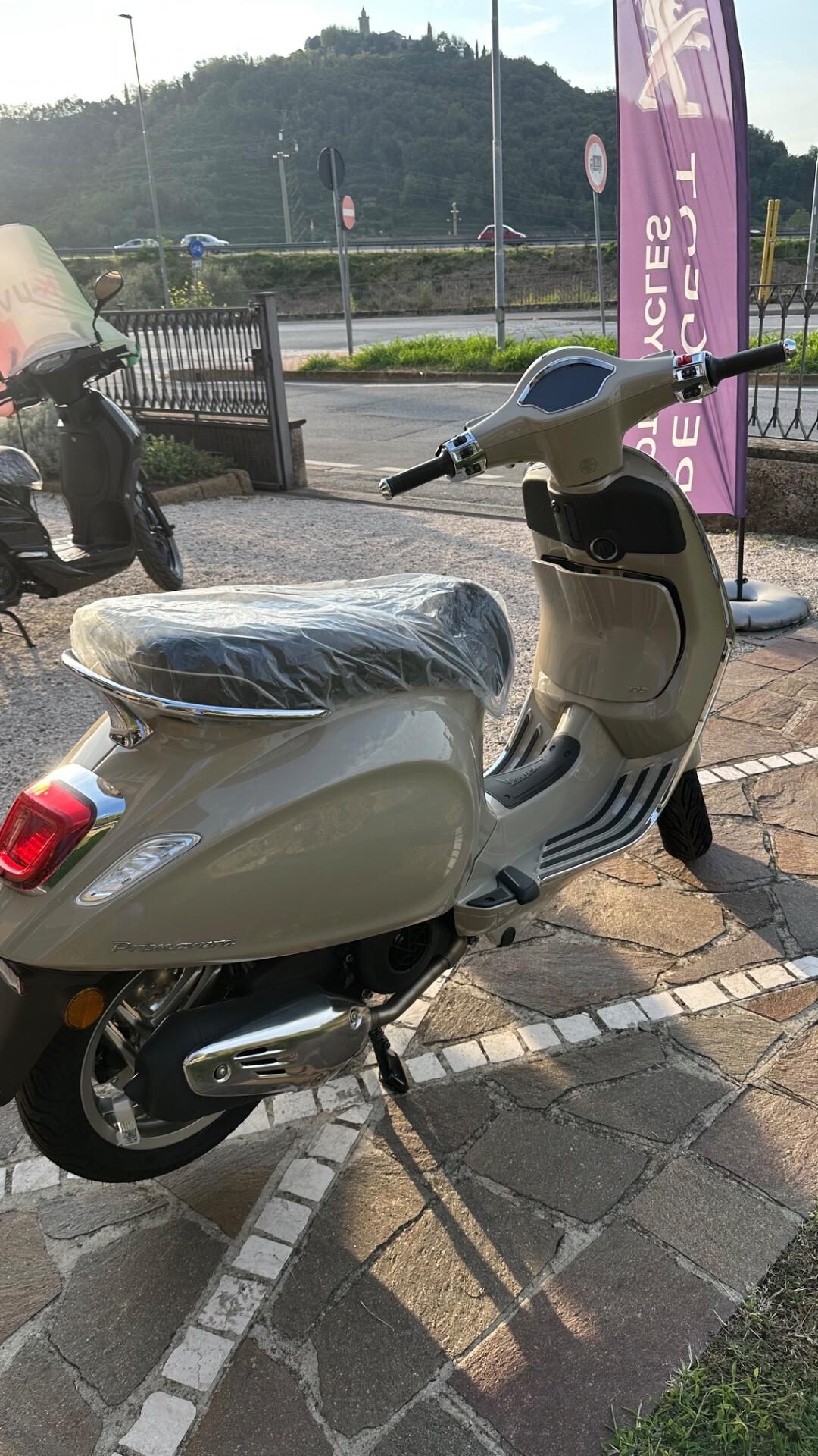 Vespa 125 Primavera 2026