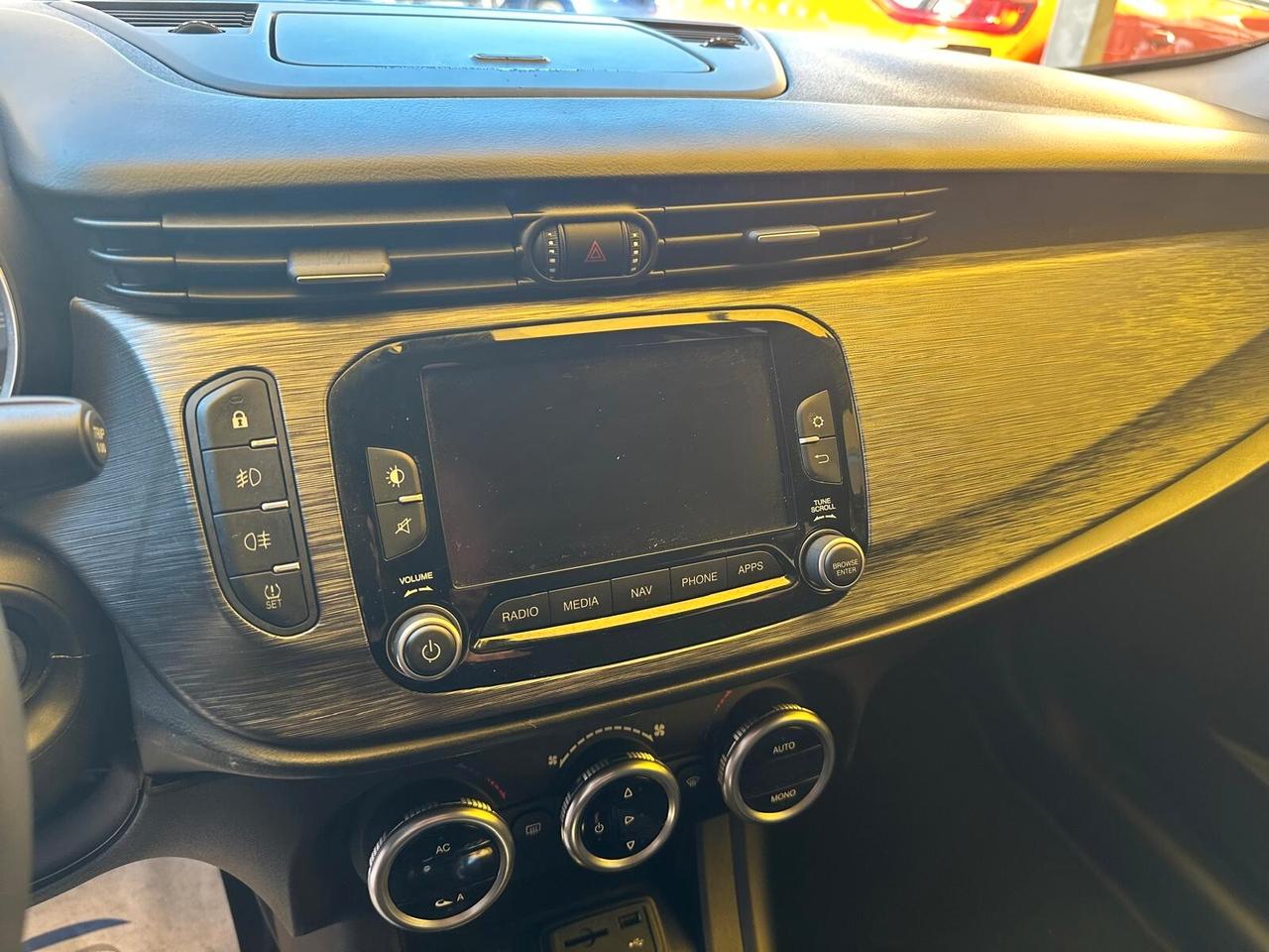 Alfa Romeo Giulietta 1.6cc diesel 12 mesi garanzia-2019