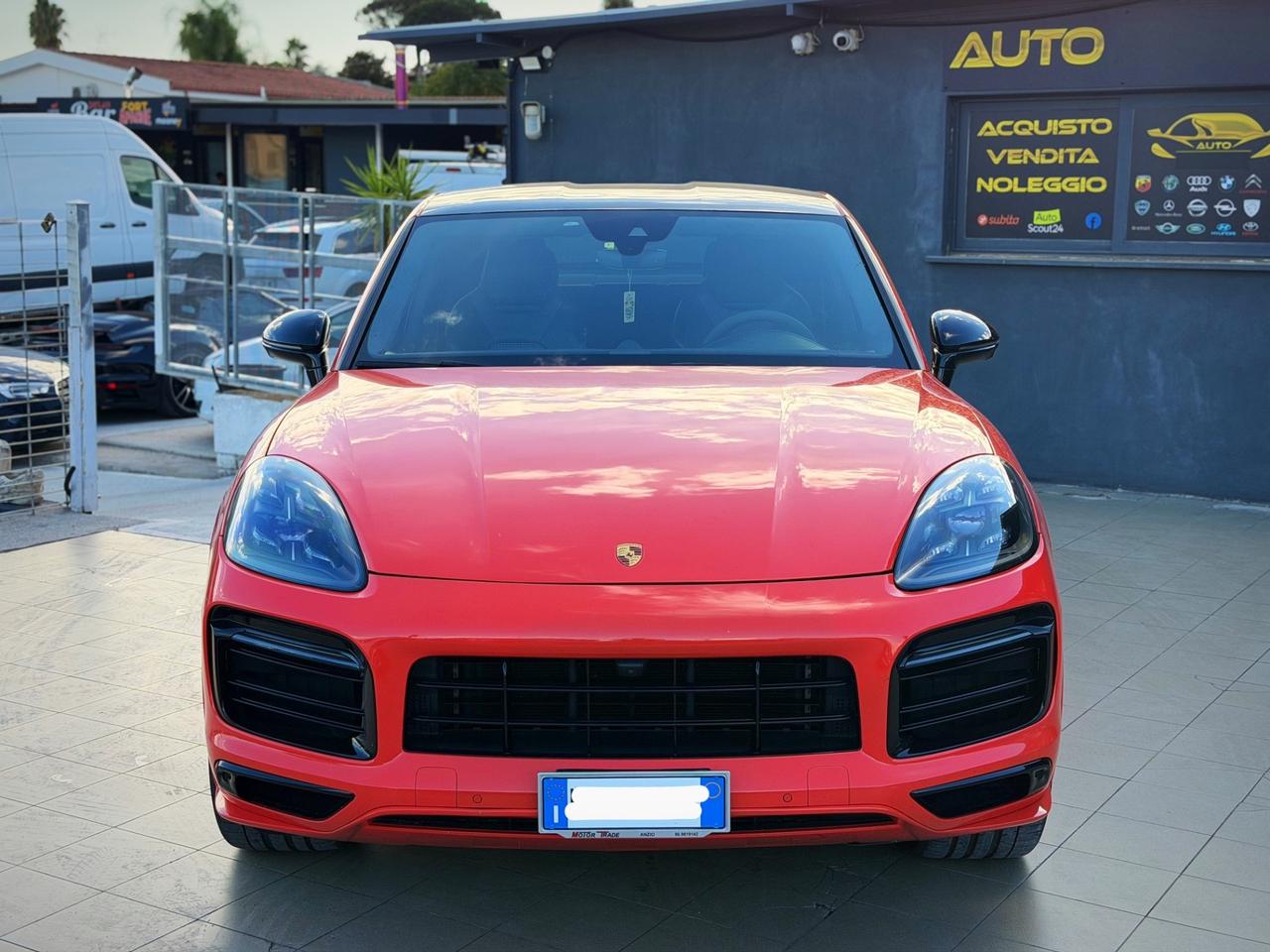 Porsche Cayenne Coupé 4.0 V8 Turbo S E-Hybrid 680 Cavalli