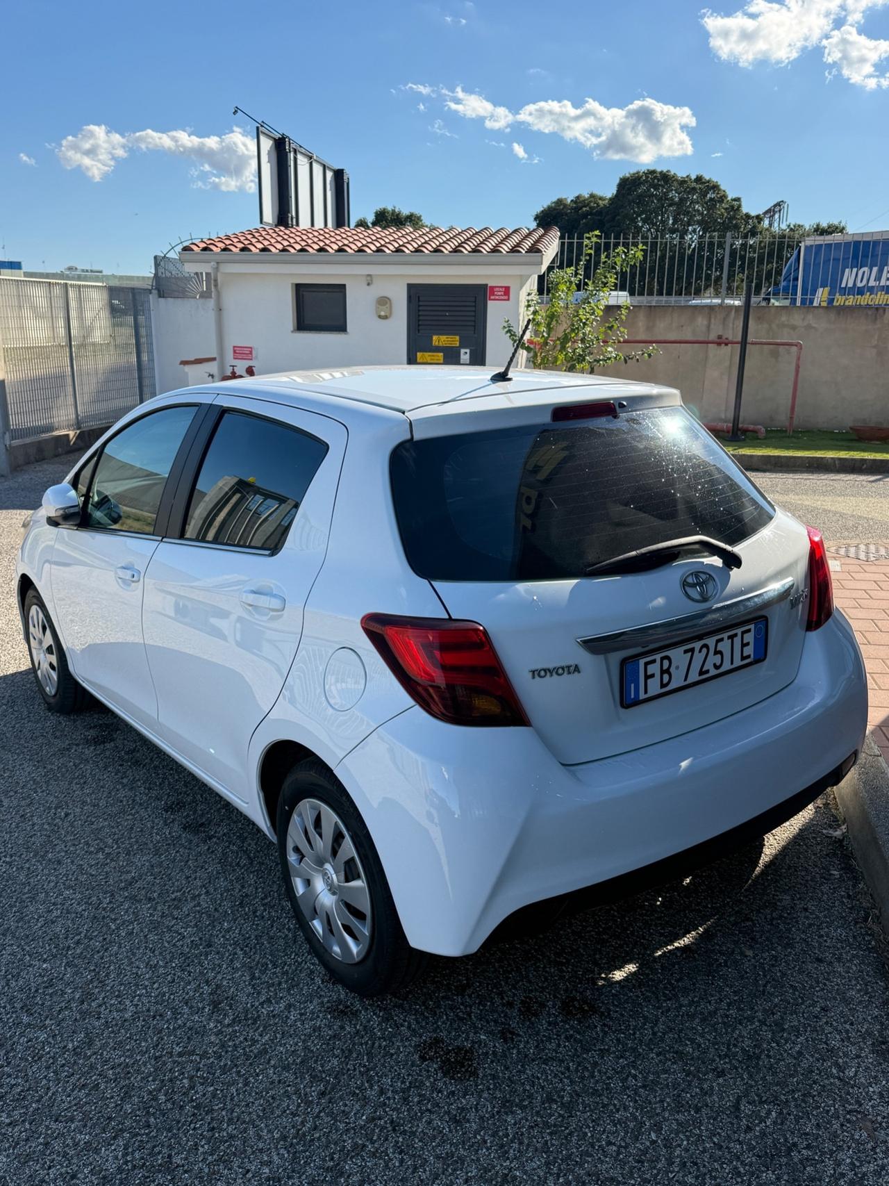 Toyota Yaris 1.0 5 porte Active