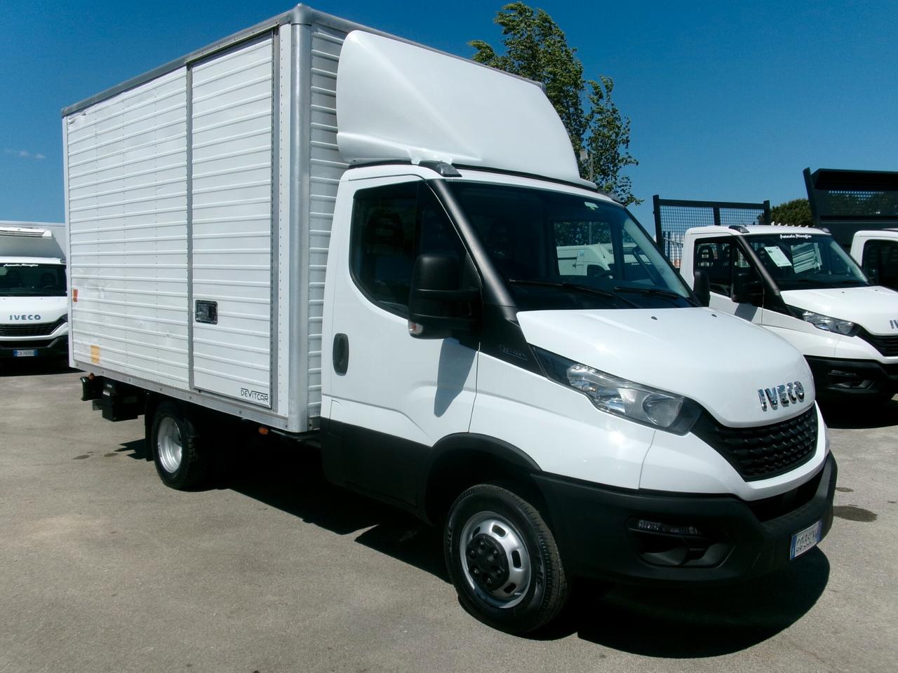 Iveco Daily 35C14 2.3 140CV E6D BOX+PEDANA PASSO 3450 7 PEDANE
