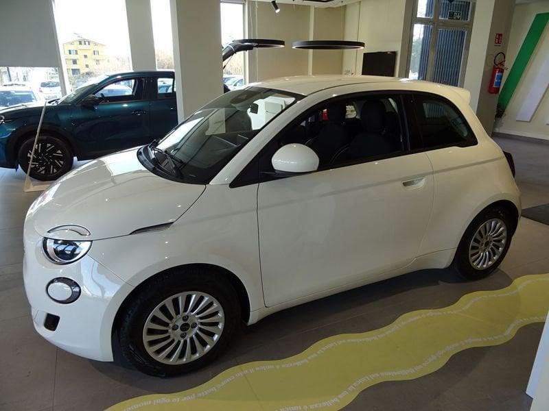 FIAT 500 500e Berlina 42 kWh