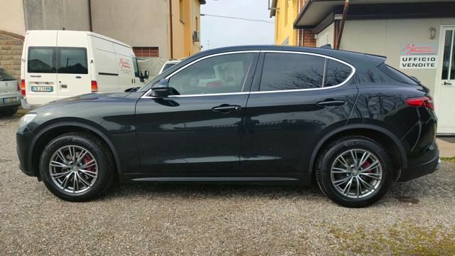 ALFA ROMEO Stelvio 2.2 Turbodiesel 210 CV AT8 Q4 Executive Gancio