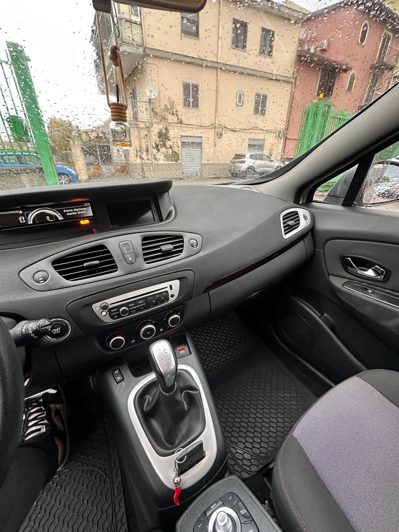 Renault Scenic Scénic XMod 1.5 dCi 110CV EDC Bose