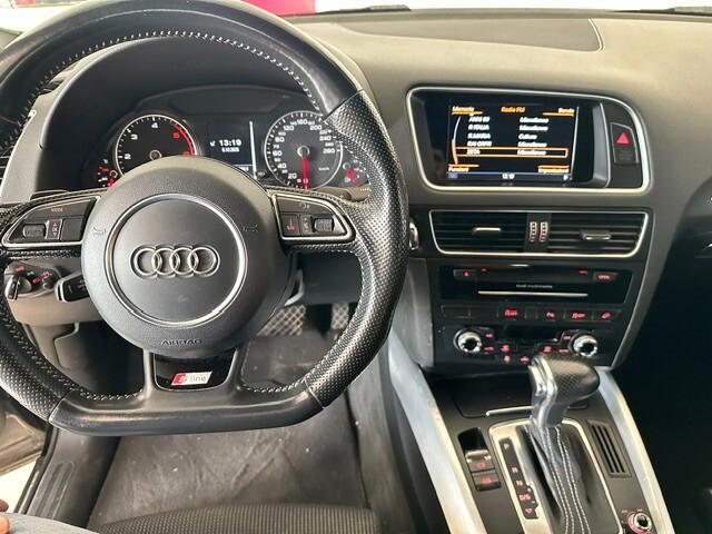 Audi Q5 2.0 TDI 190 CV S tronic S-Line Cambio autom NUOVO