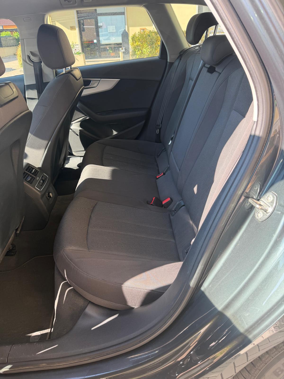 Audi A4 Avant 2.0 TDI 122 CV Business