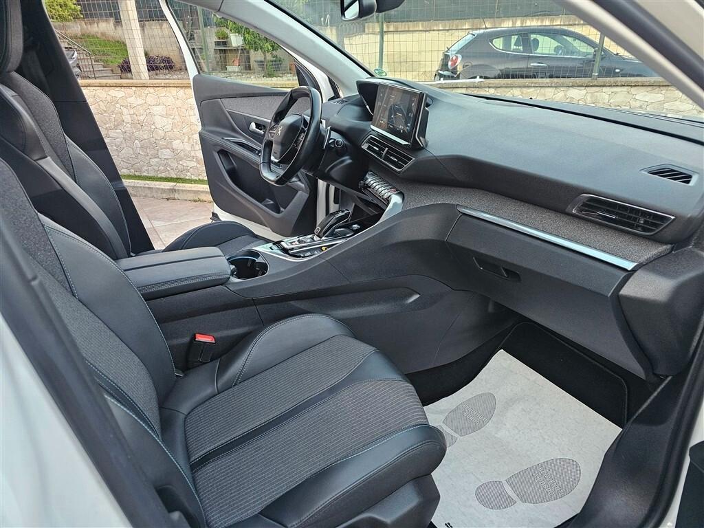 PEUGEOT 3008 BlueHDI 130 EAT8 S&S Allure Pack Aziendale Iva Deducibile