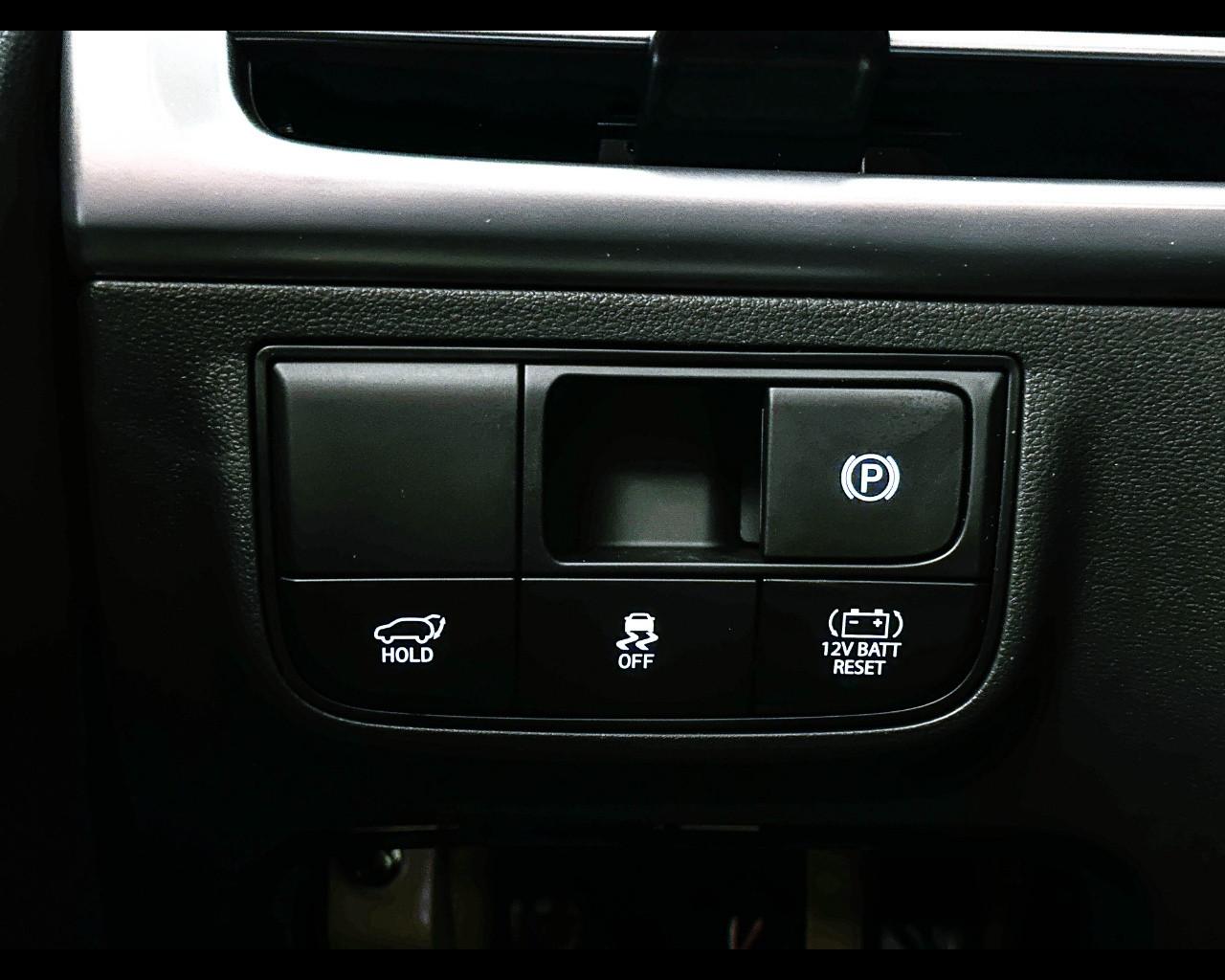 HYUNDAI TUCSON PE 1.6HEV AT 2WD BUSINESS