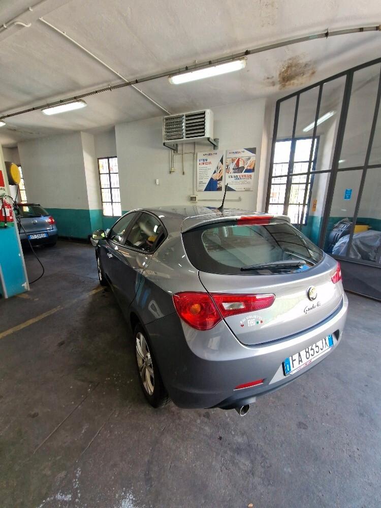 Alfa Romeo Giulietta 1.6 JTDm-2 105 CV Exclusive