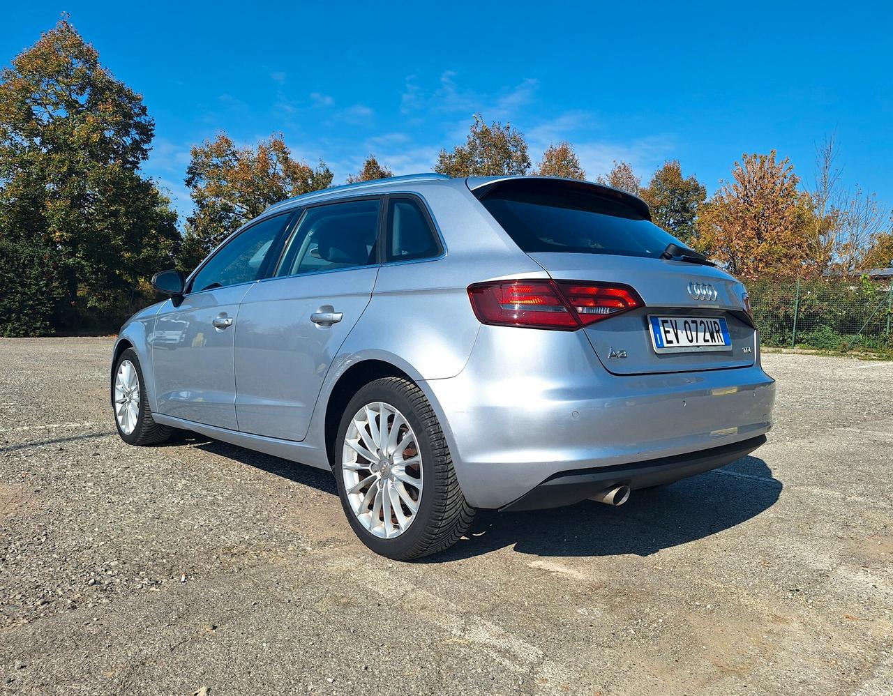 Audi A3 SPB 1.6 TDI ultra Attraction