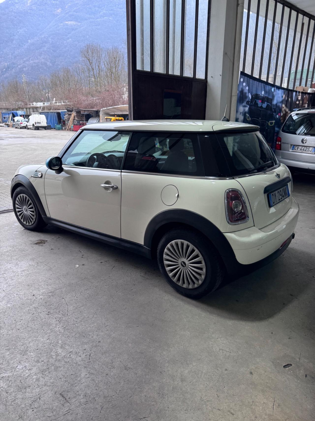 Mini Cooper 1.4 benzina Ray