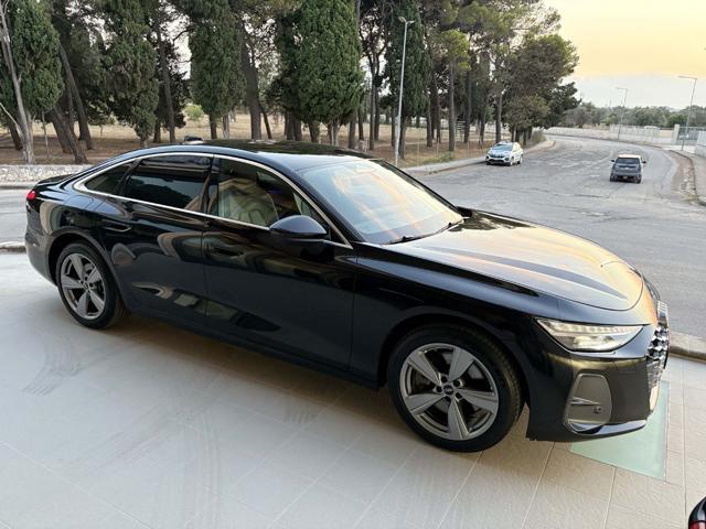 AUDI A6 TDI 150 kW S tronic quattro S line edition.