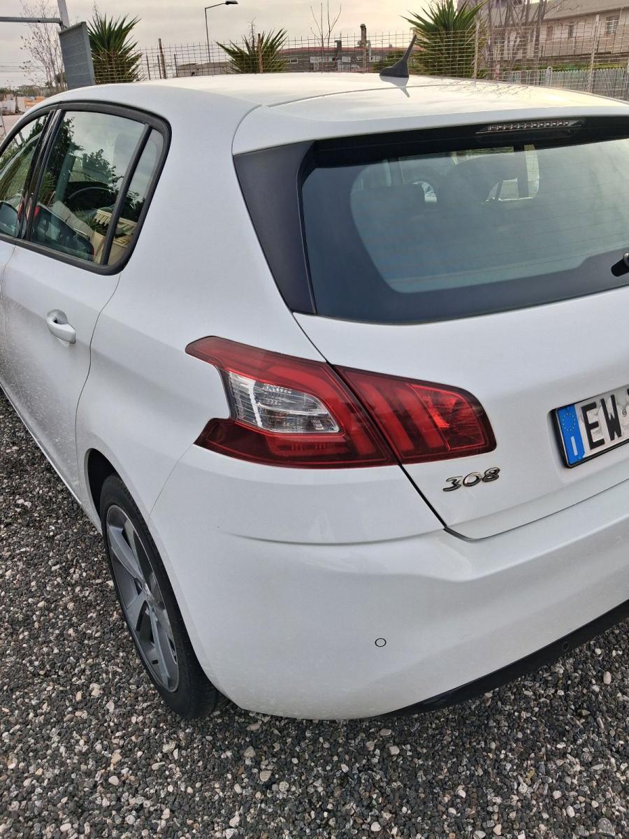 PEUGEOT - 308 - 1.6 e-HDi 115 CV S&S GT Line