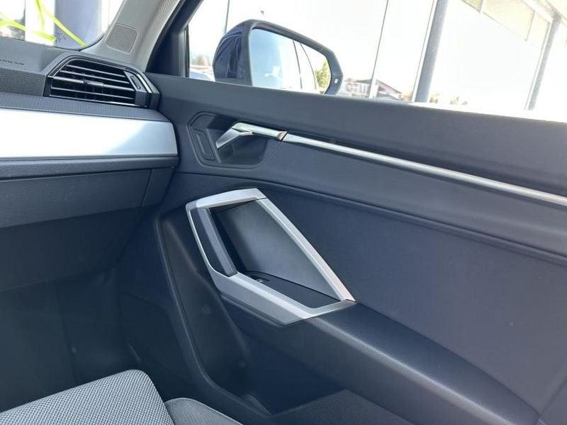 Audi Q3 SPB 35 TDI Quattro S tronic S-LINE Edition S LINE + 19 + NAVI