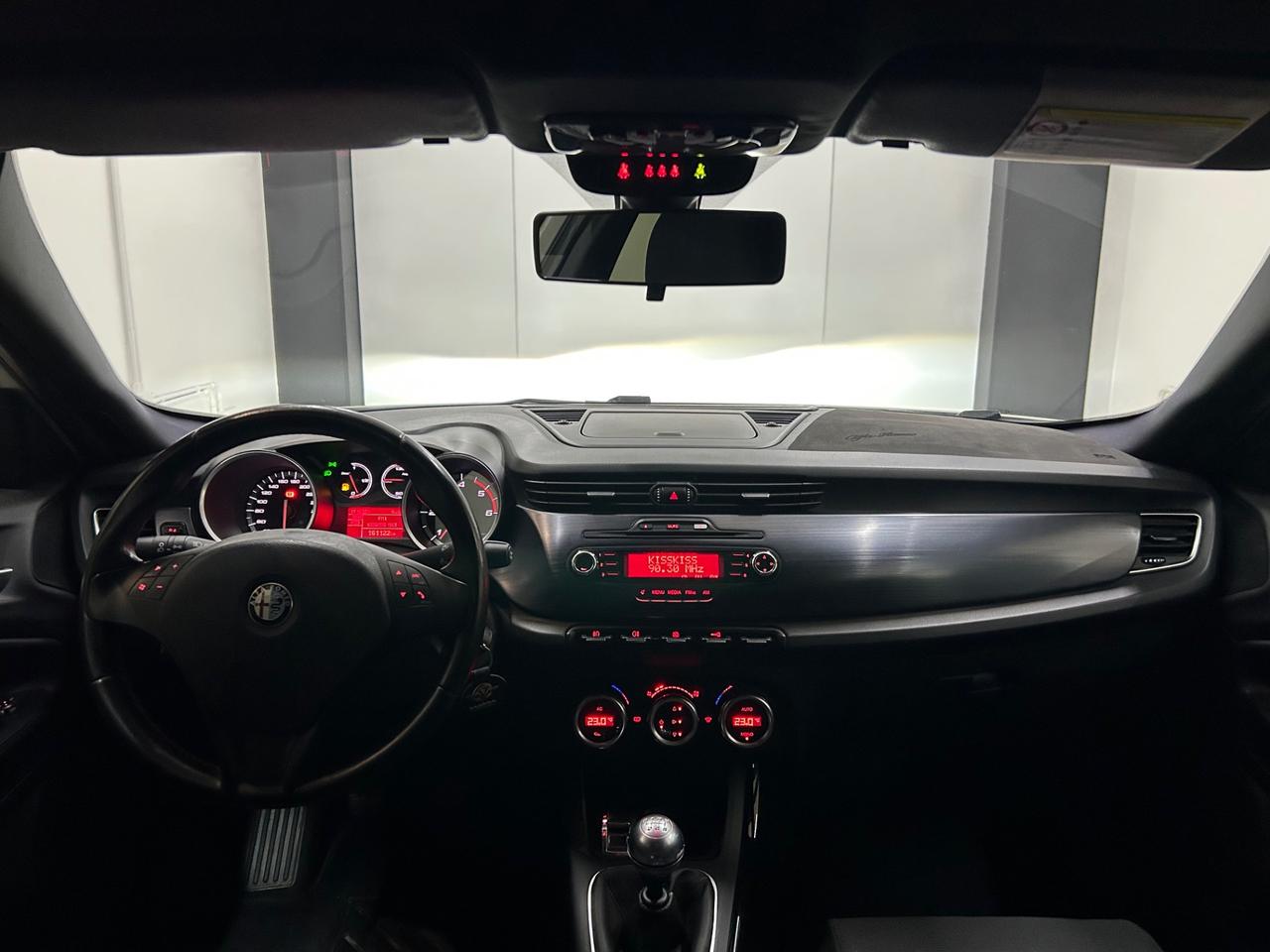 Alfa Romeo Giulietta 2.0 JTDm-2 140 CV Distinctive