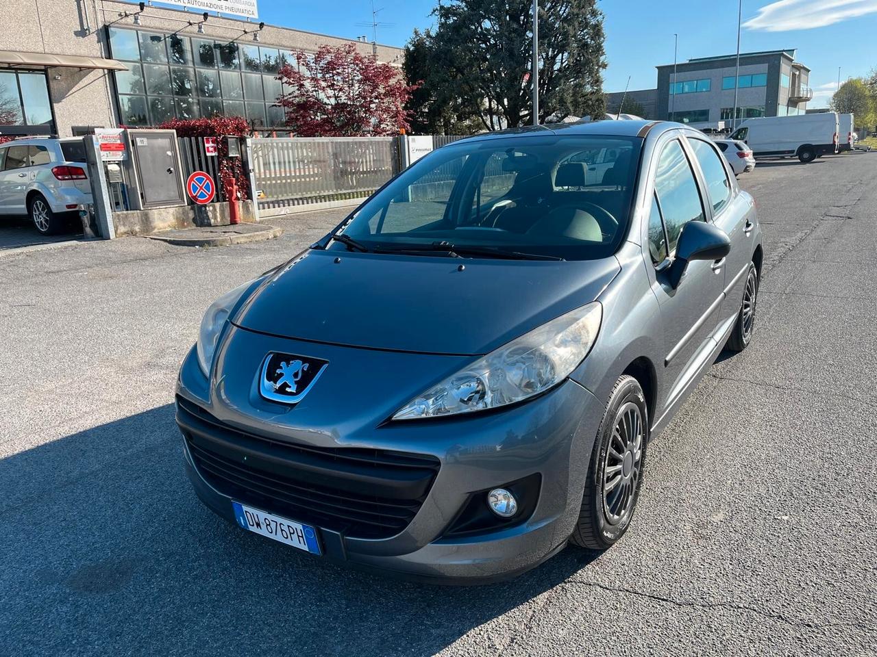Peugeot 207 1.4 8V 75CV 5p. X Line ECO GPL