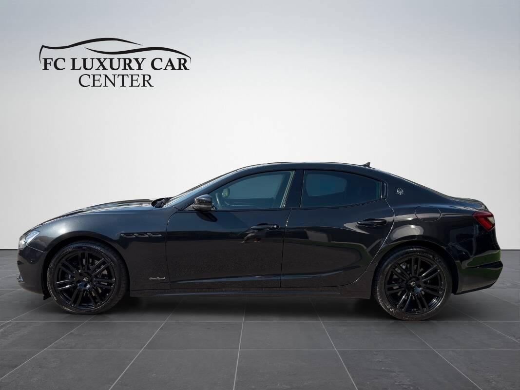 Maserati Ghibli 3.0 V6 ds Gransport Nerissimo 250cv auto my18