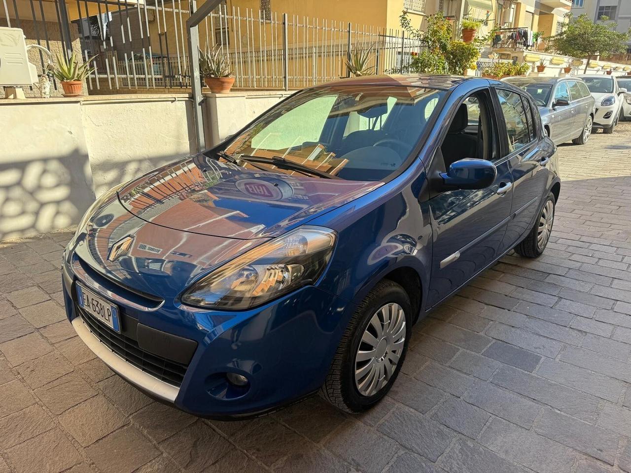 RENAULT Clio 1.2 16V 5 porte Dynamique GPL