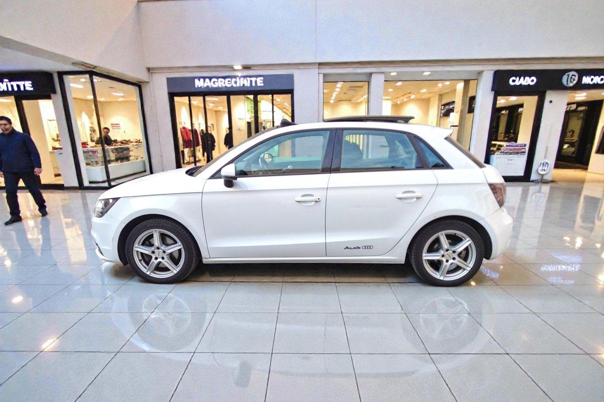 AUDI A1 SPB 1.4 TFSI COD S tronic Ambition