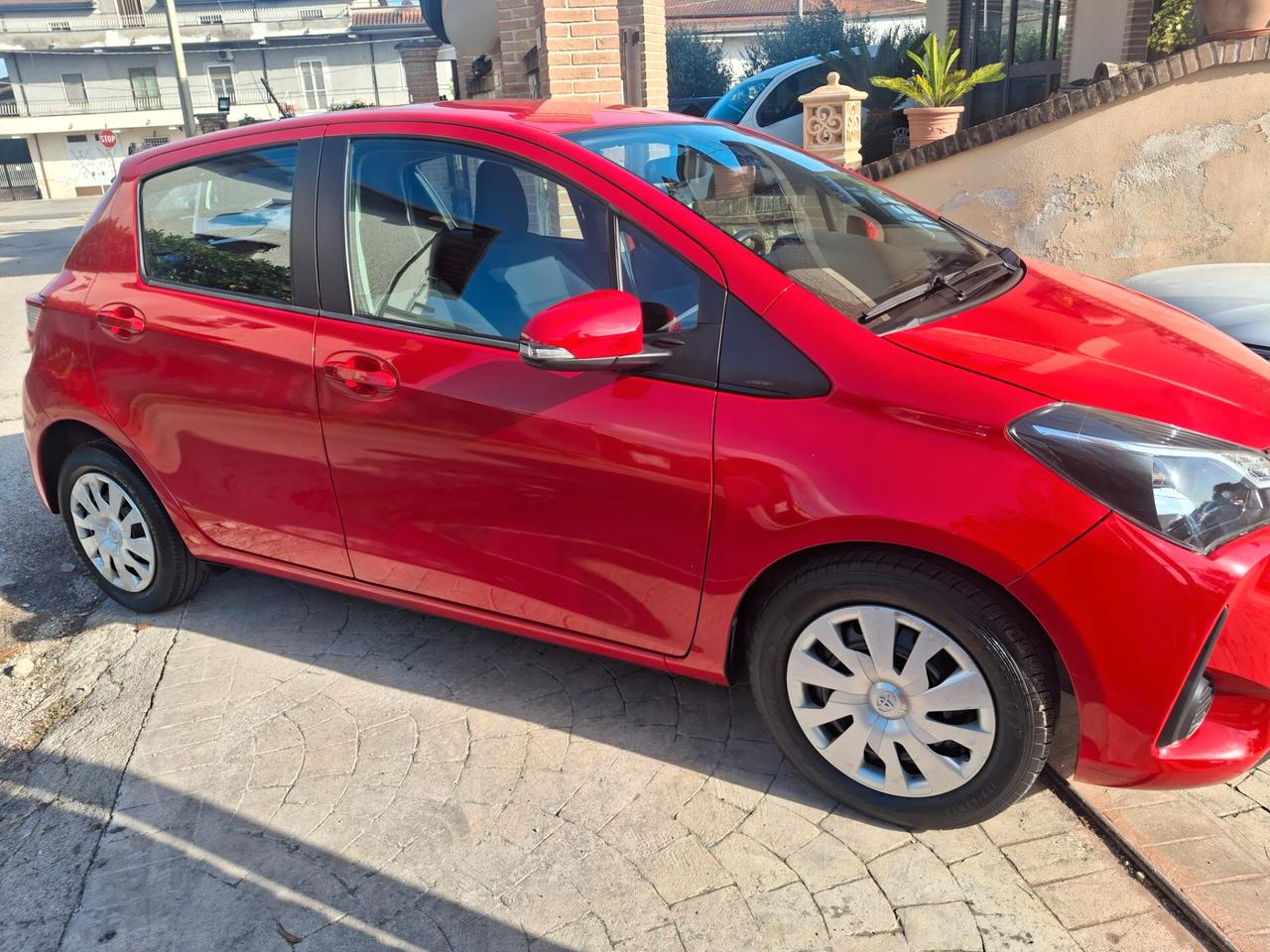 Toyota Yaris 1.0 5 porte Business neopatentati