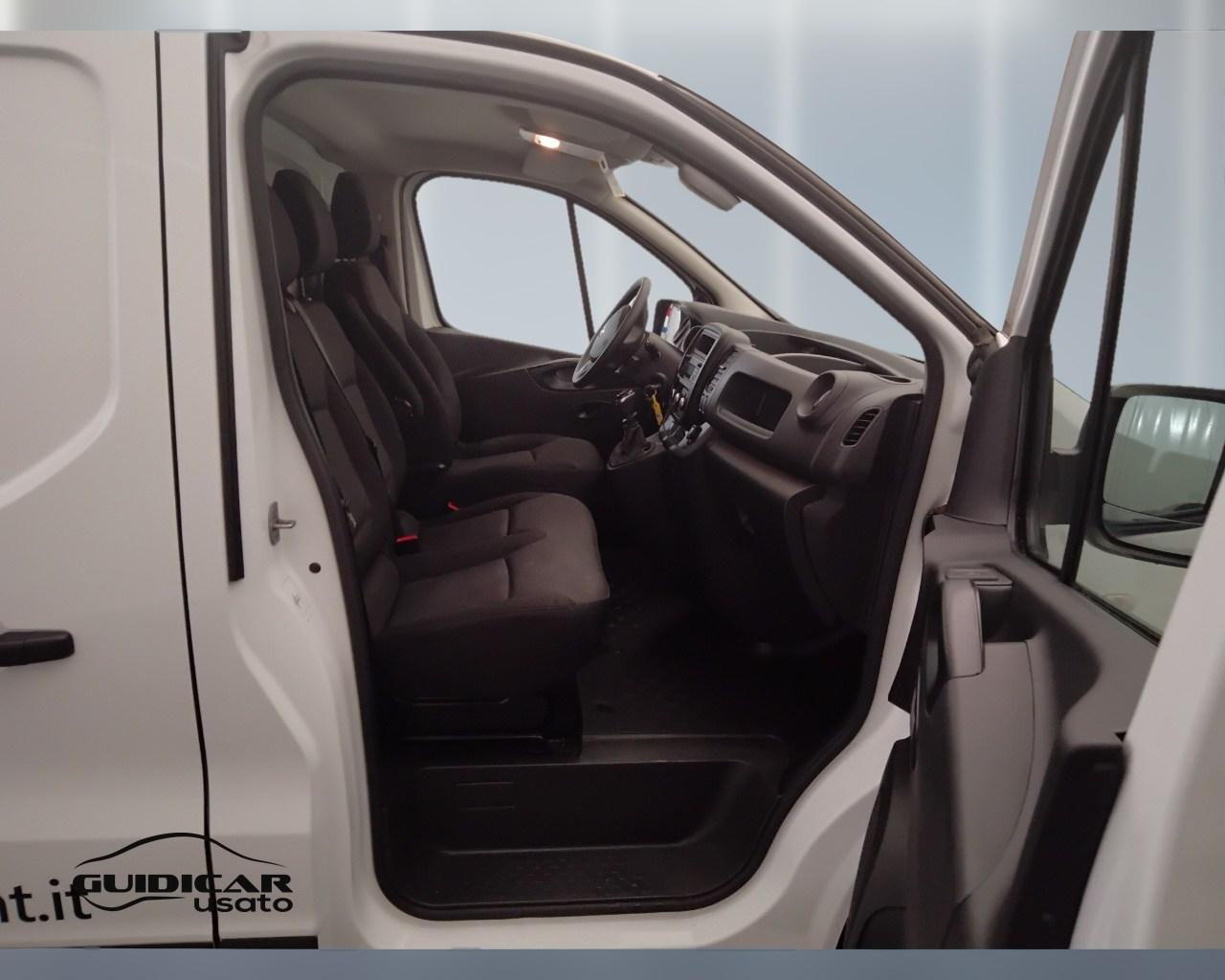 RENAULT Trafic IV 27 2019 - trafic T27 2.0 dci 120cv L1H1 Ice