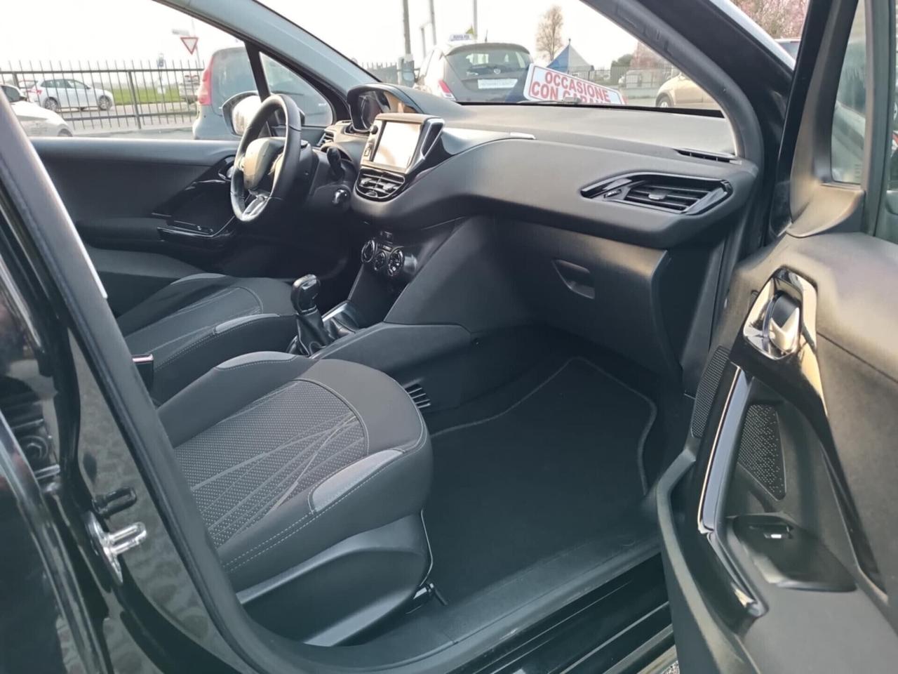 Peugeot 208 1.4 HDi 68 CV 5 porte Active