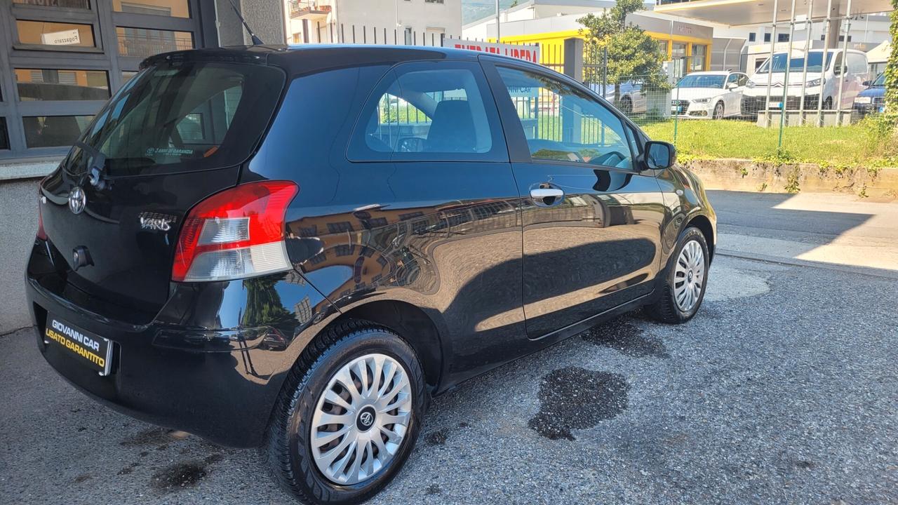 Toyota Yaris 1.4 D-4D DPF 3 porte Sol