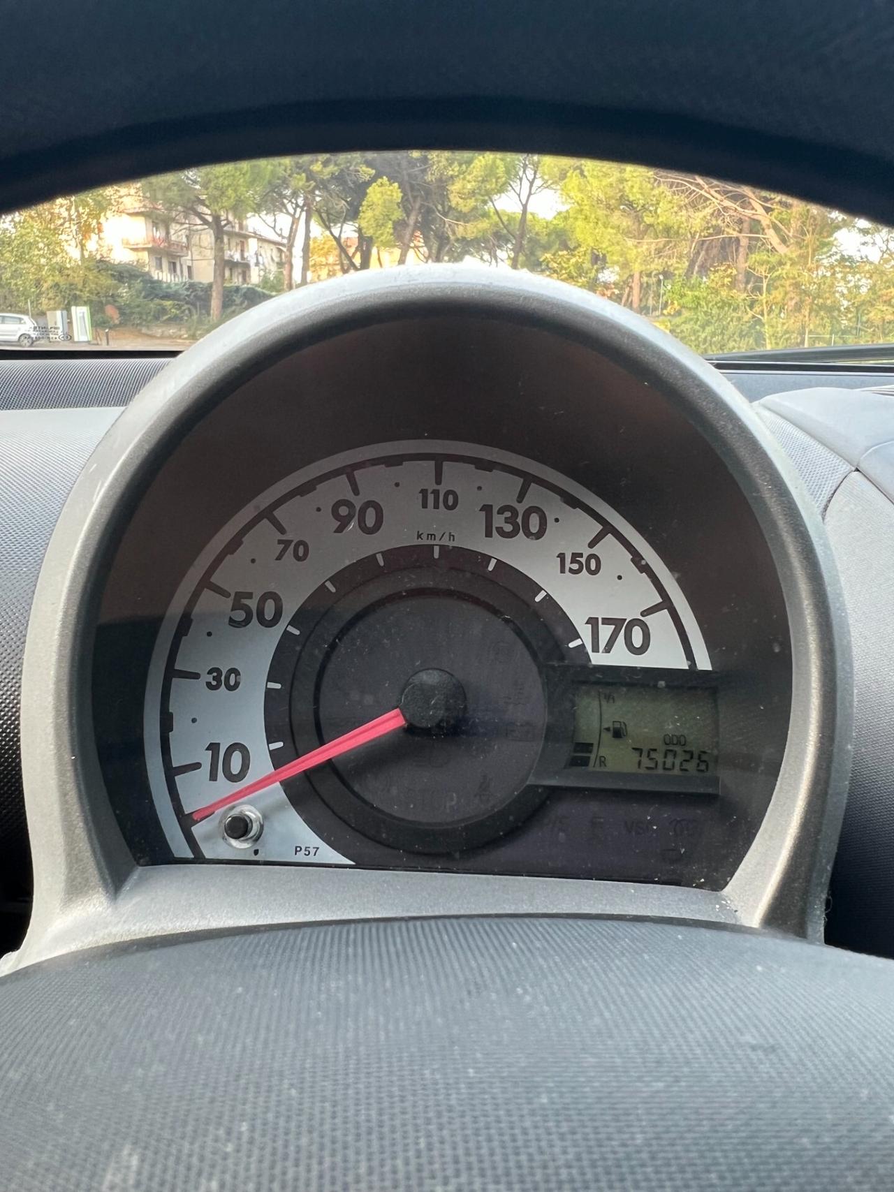 ADATTA PER NEOPATENTATI Peugeot 107 1.0 68CV 5p. Desir