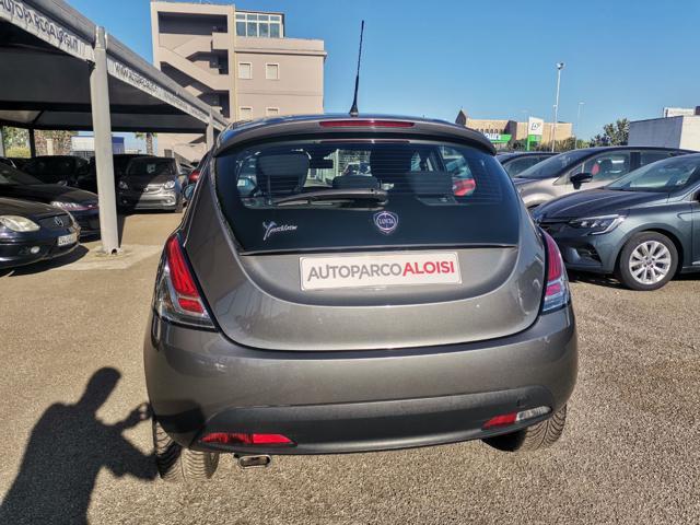 LANCIA Ypsilon 1.2 69 CV 5 porte Gold