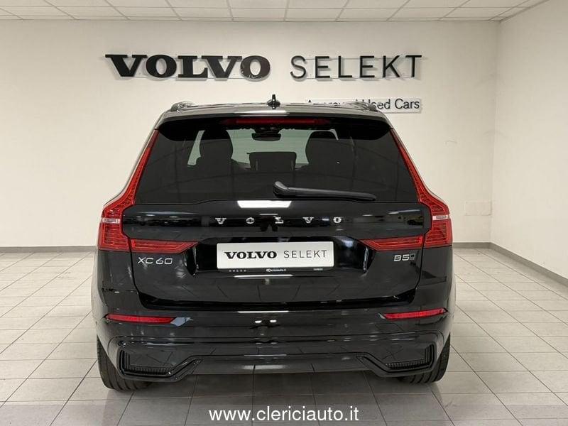 Volvo XC60 B5 AWD automatico Plus Dark