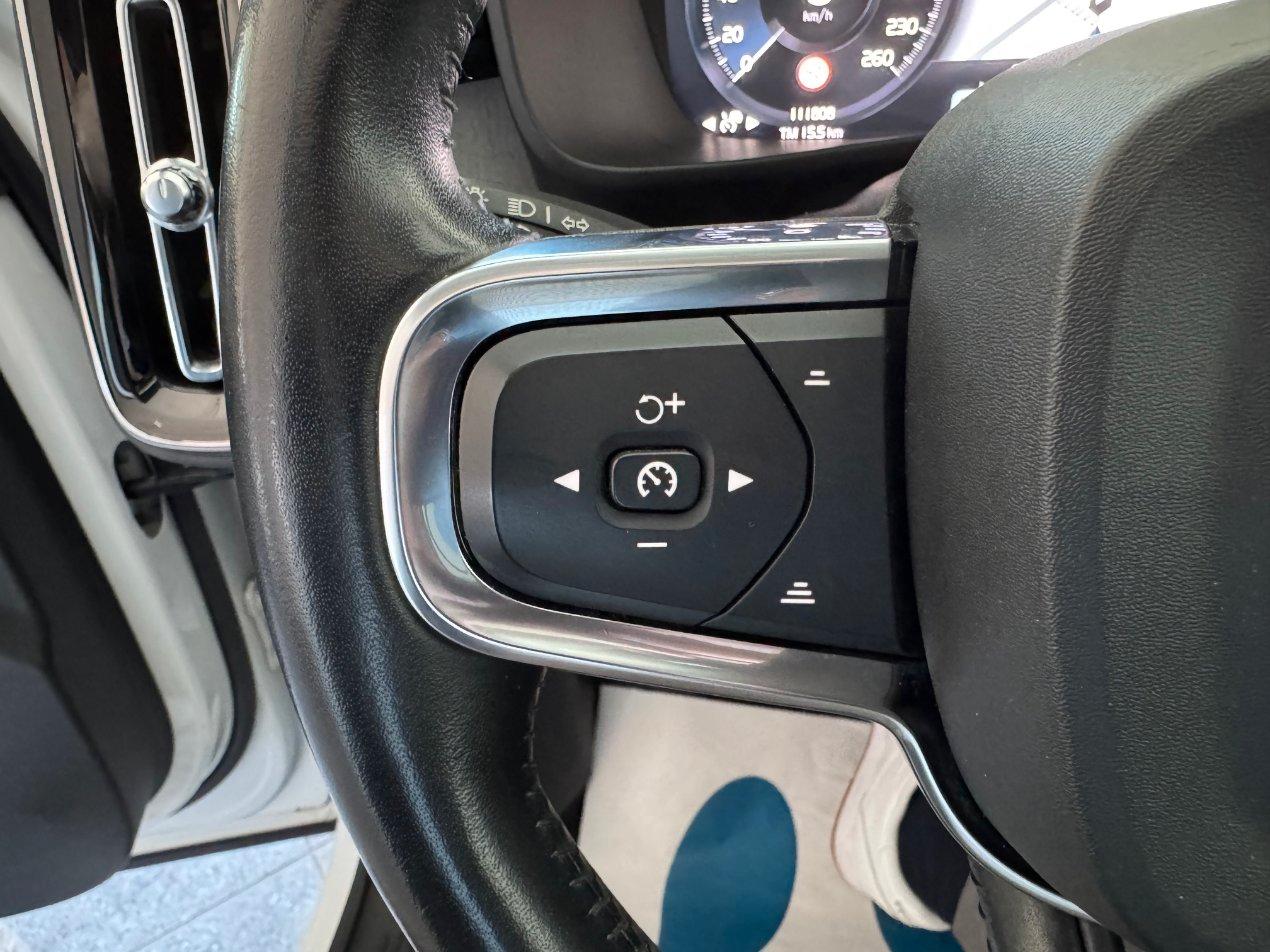 Volvo XC40 1.5 t5 phev Recharge Inscription Tetto Full Opt