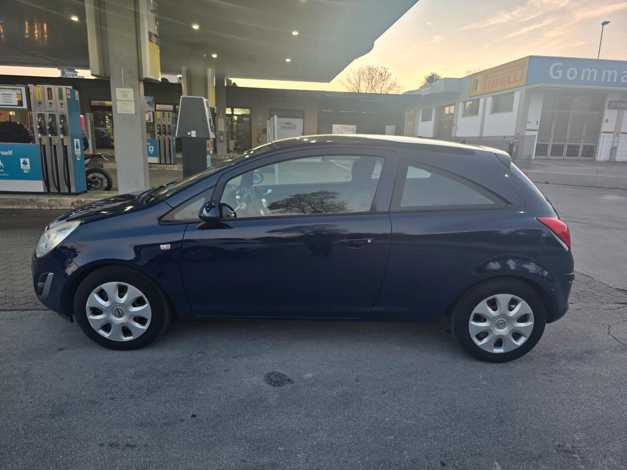 Opel Corsa GPL rivisionato 163000 km