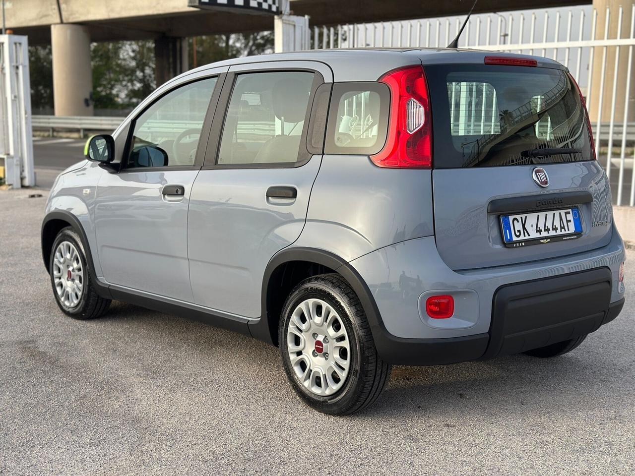 Fiat Panda 2022 1.0 FireFly ibrida/benzina 13.000