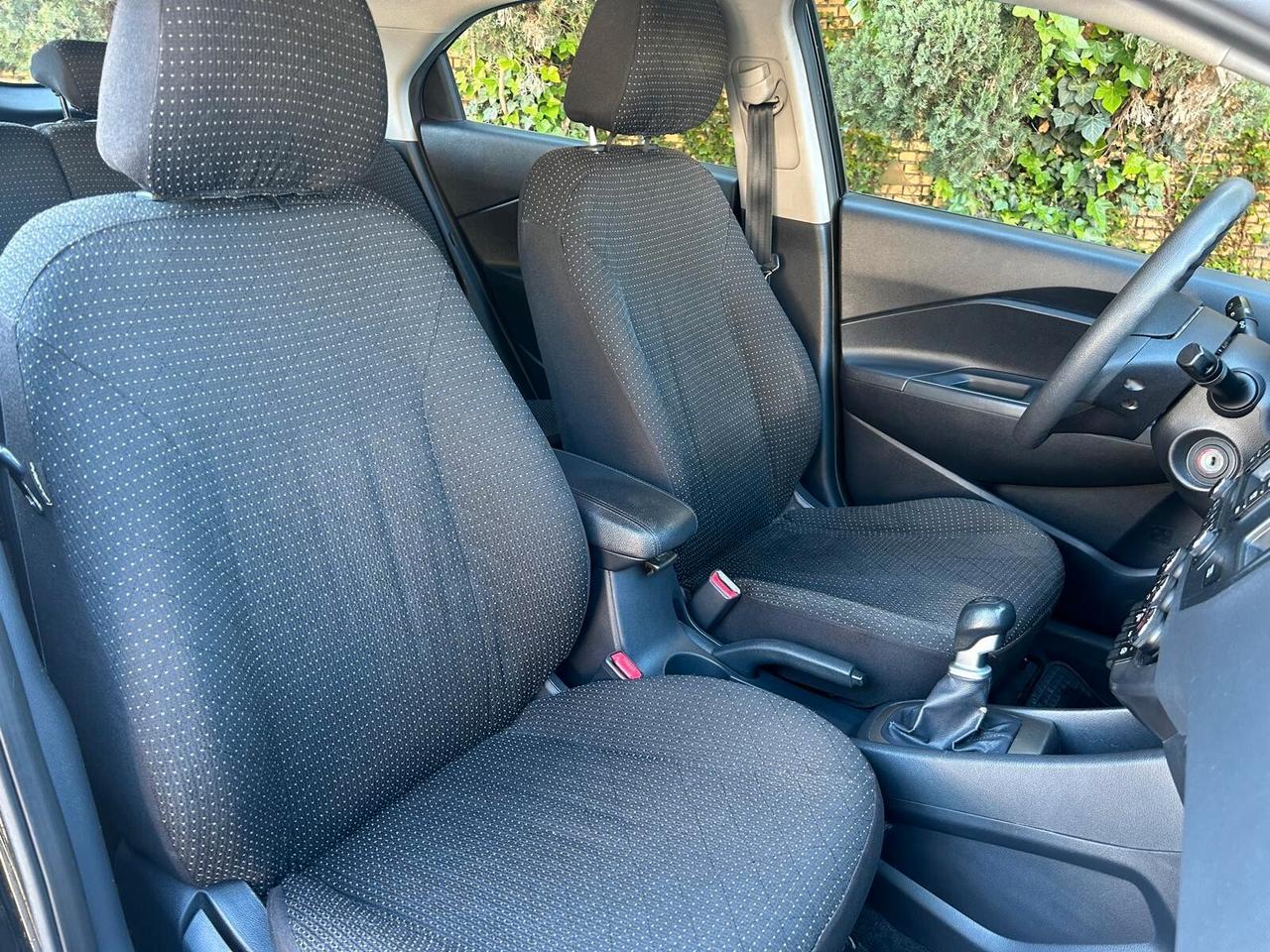 Kia Rio 1.1 CRDi WGT 5p. EX