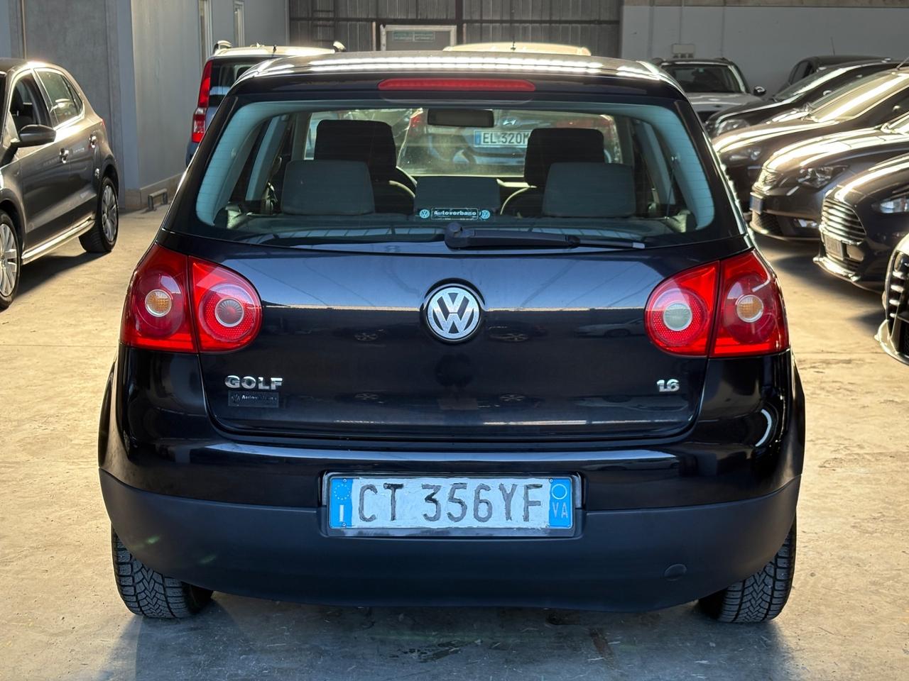 Volkswagen Golf 1.6 16V FSI 5p. Comfortline