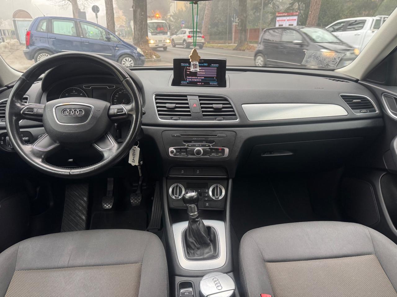 Audi Q3 2.0 TDI business Plus neopaten garanzia 12 mesi