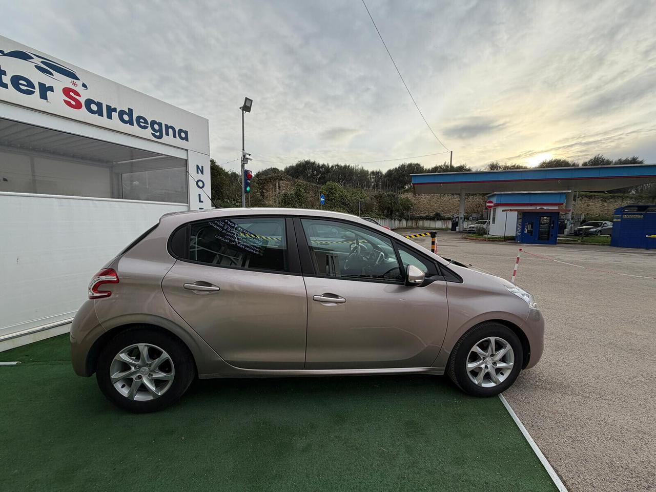 Peugeot 208 1.2 VTi 82 CV 3 porte Access