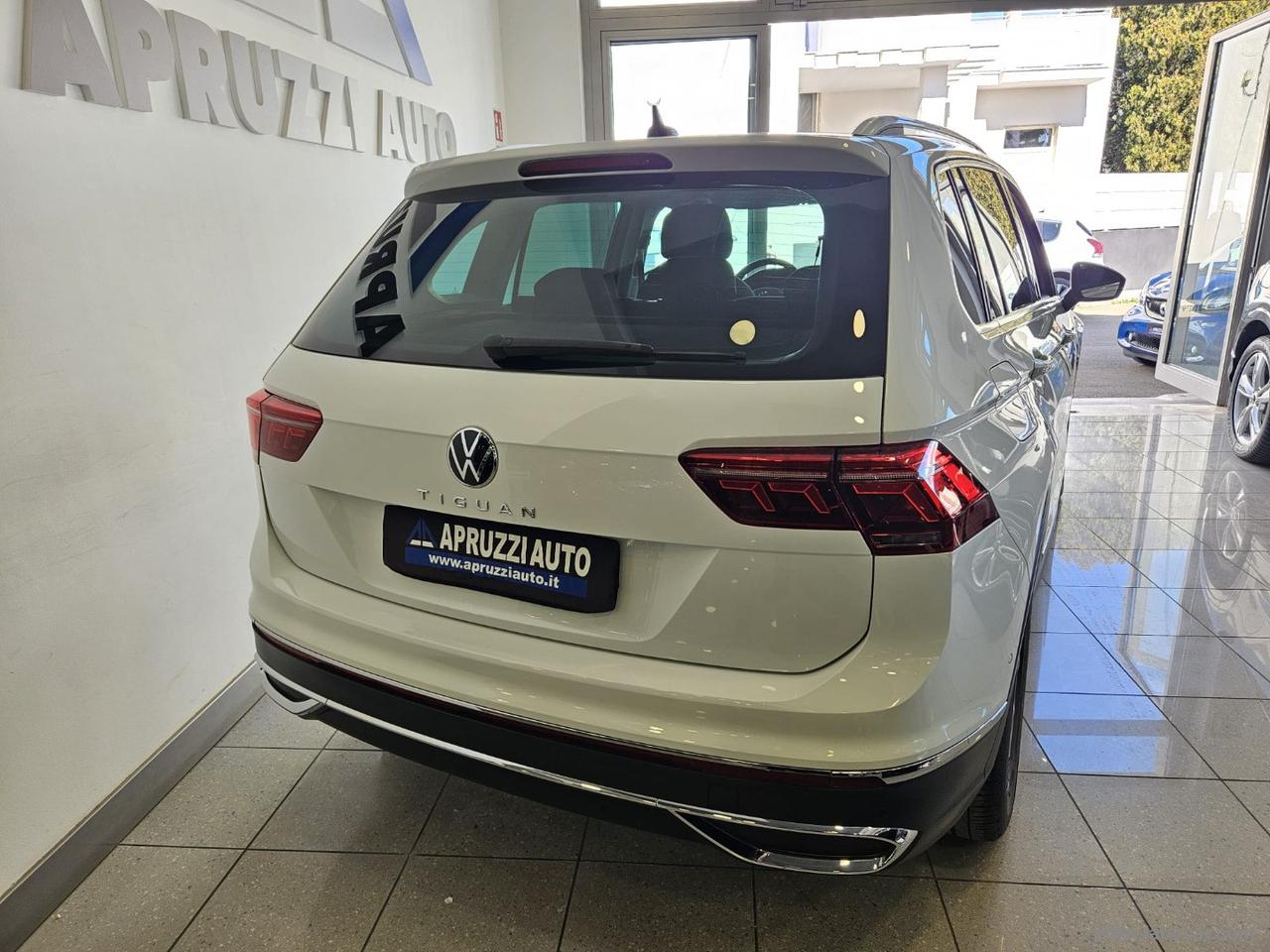 VOLKSWAGEN Tiguan 2.0 TDI 150CV SCR DSG Elegance