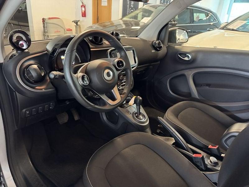 smart fortwo EQ Passion