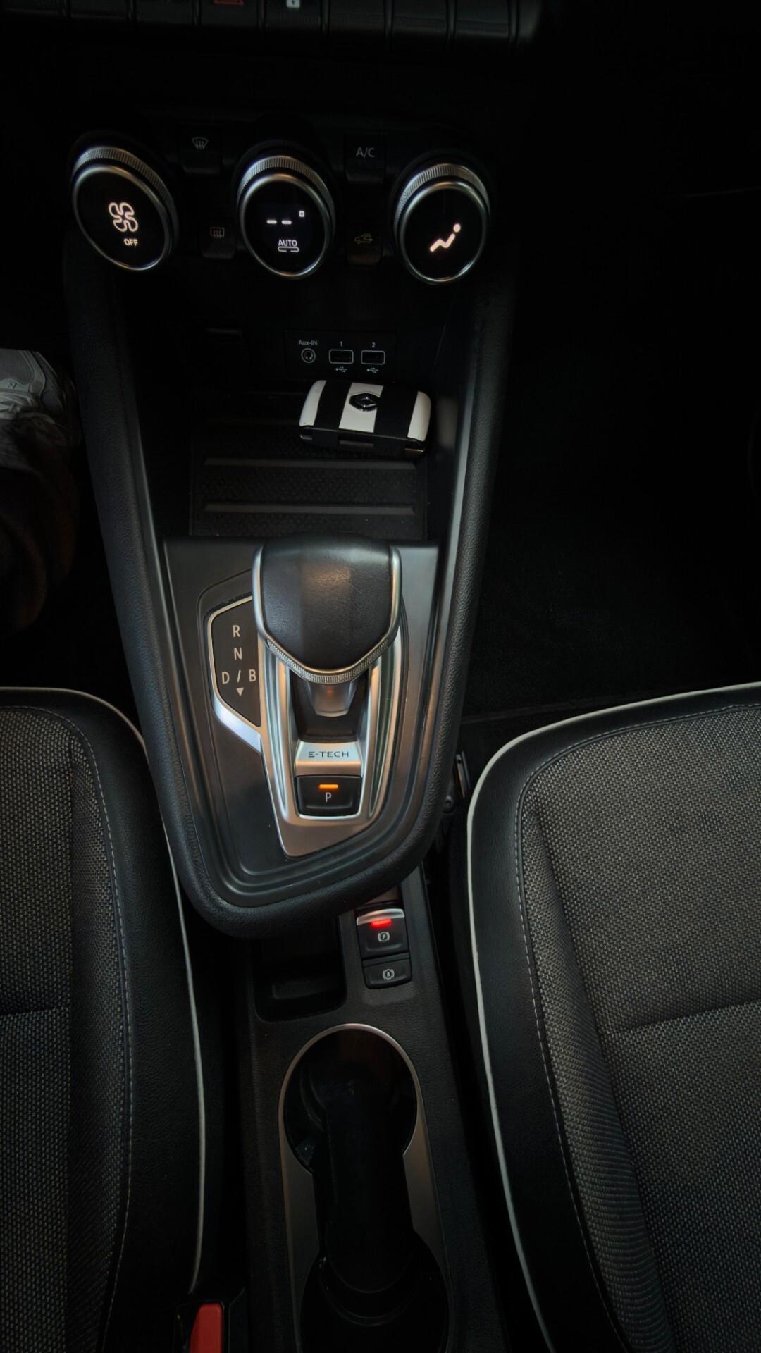 Renault Captur II 2019 1.6 E-Tech phev Intens 160cv auto my21