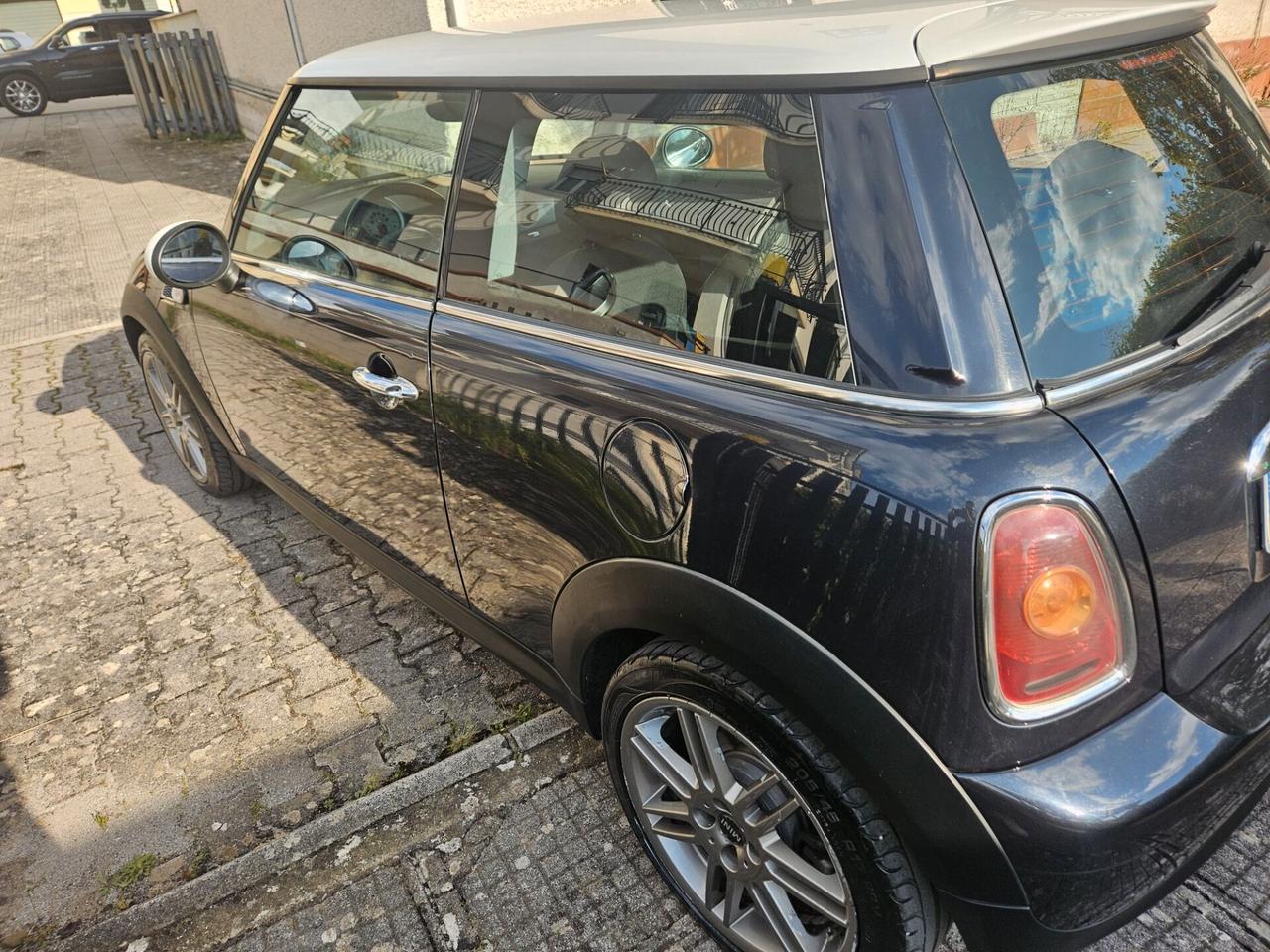 Mini Mini 1.6 16V Cooper D