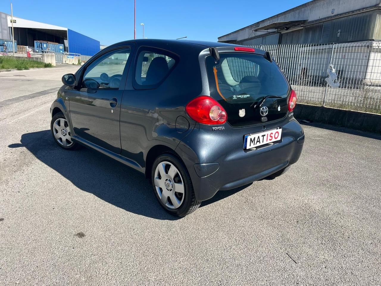 Toyota Aygo 1.0 12V VVT-i 3 porte 142000 KM