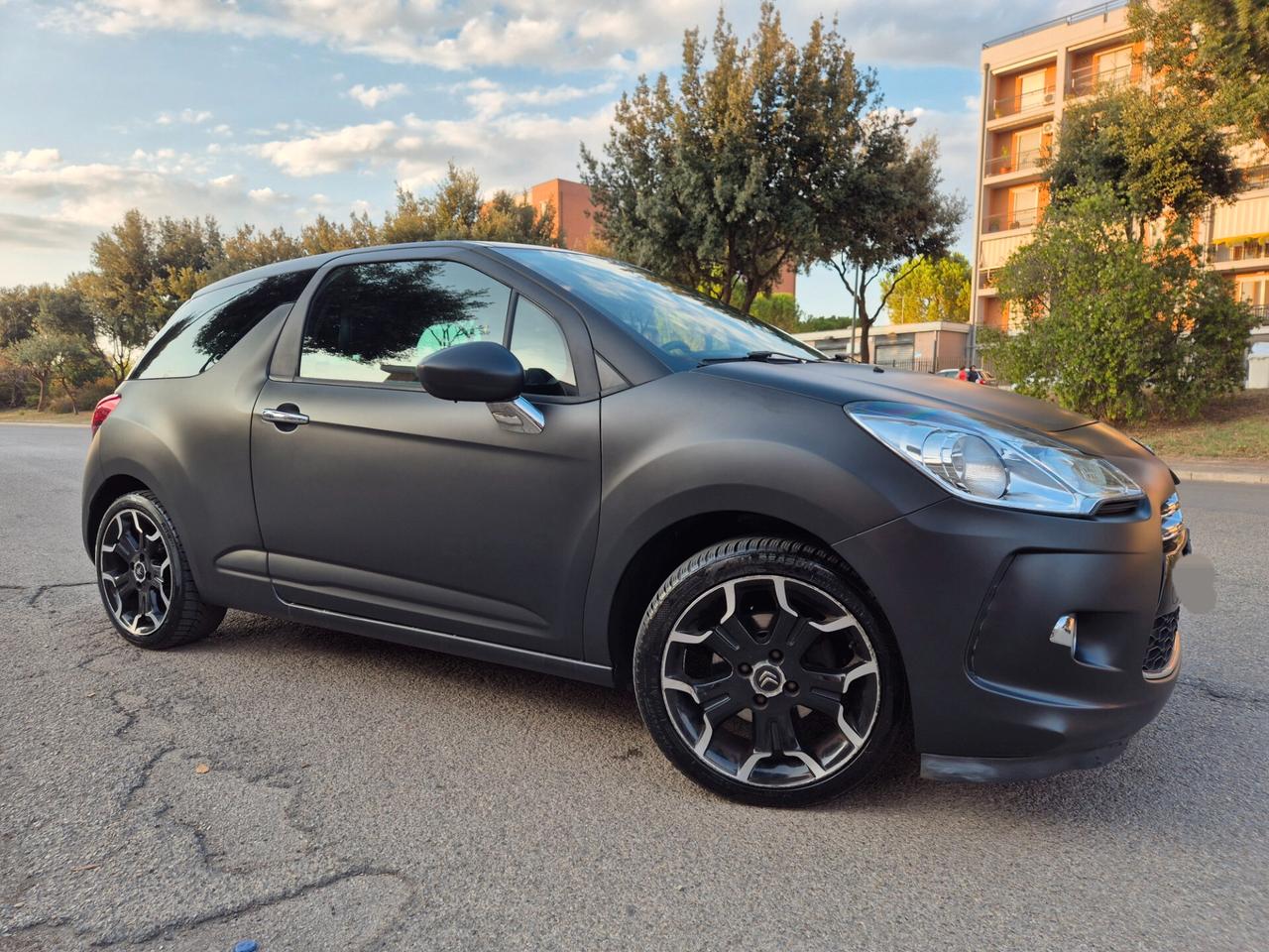 Citroën DS3 1.4 benzina 95cv just black 2012 opaco