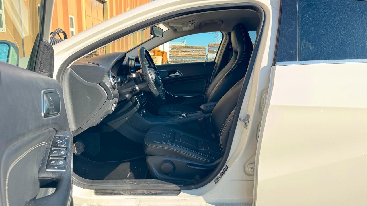MERCEDES-BENZ A 200 CDI 136CV - 2014