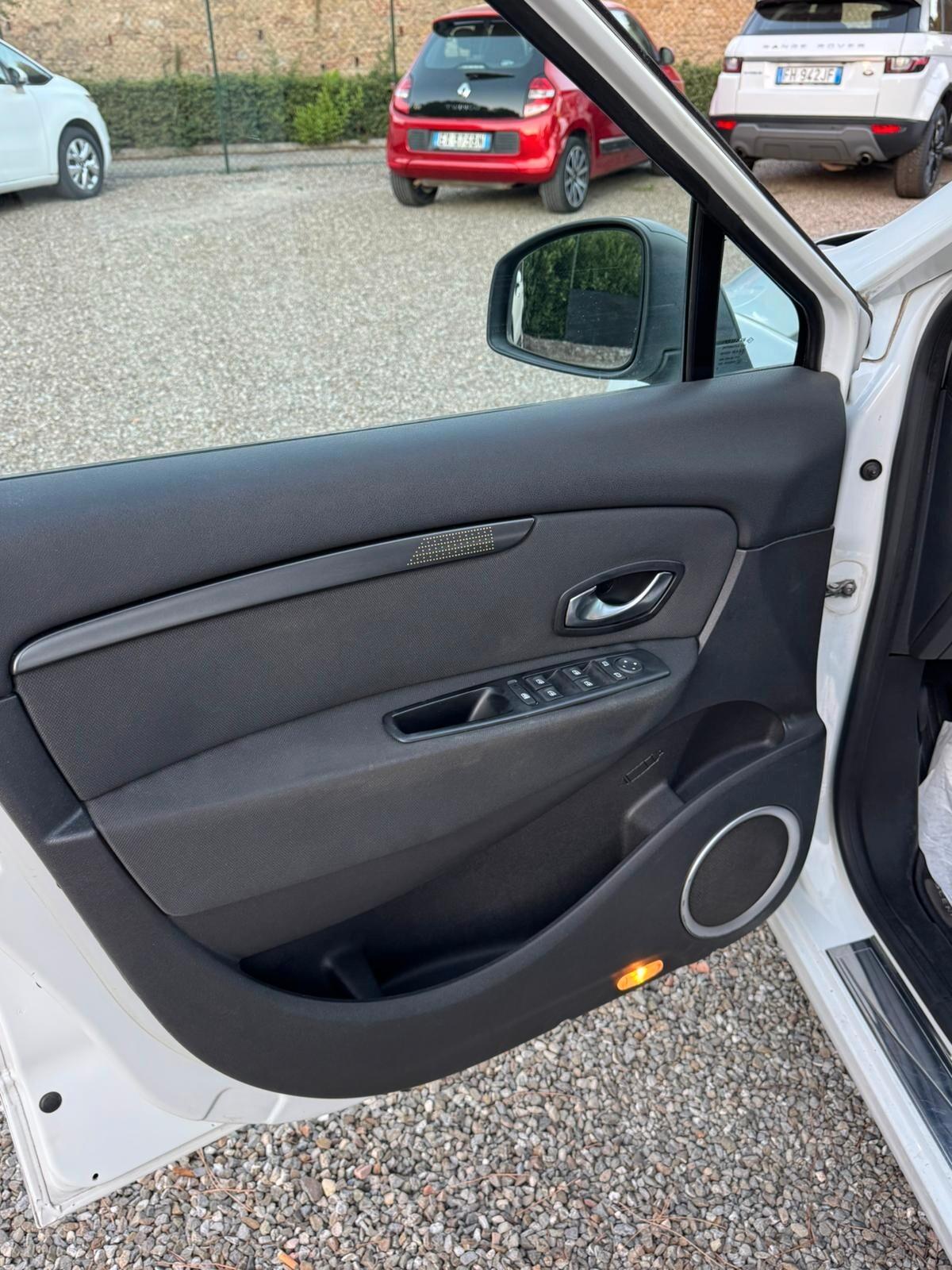 Renault Scenic Scénic X-Mod 1.5 dCi 110CV Dynamique