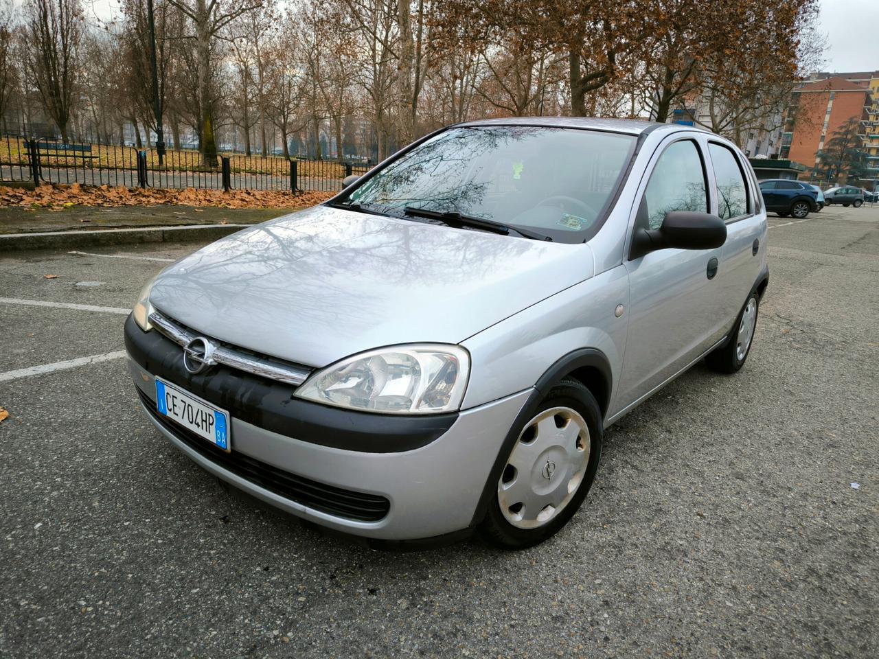 Opel Corsa 1.0i 12V cat 5 porte