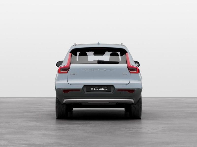 Volvo XC40 B3 163+11 CV Mild Hybrid Automatico Core