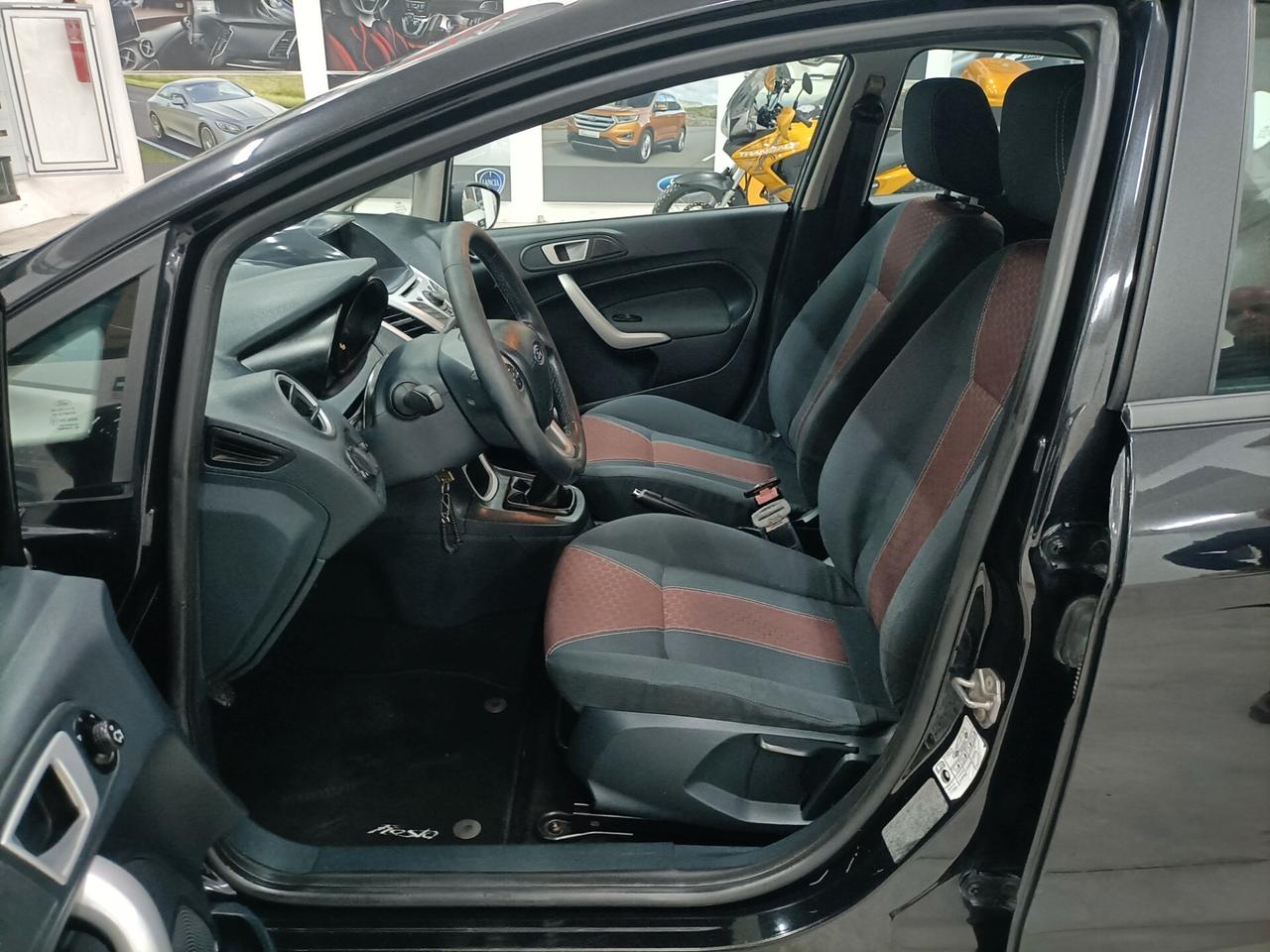 Ford Fiesta 1.4 TDCi 70CV 5 porte Titanium 11/2011