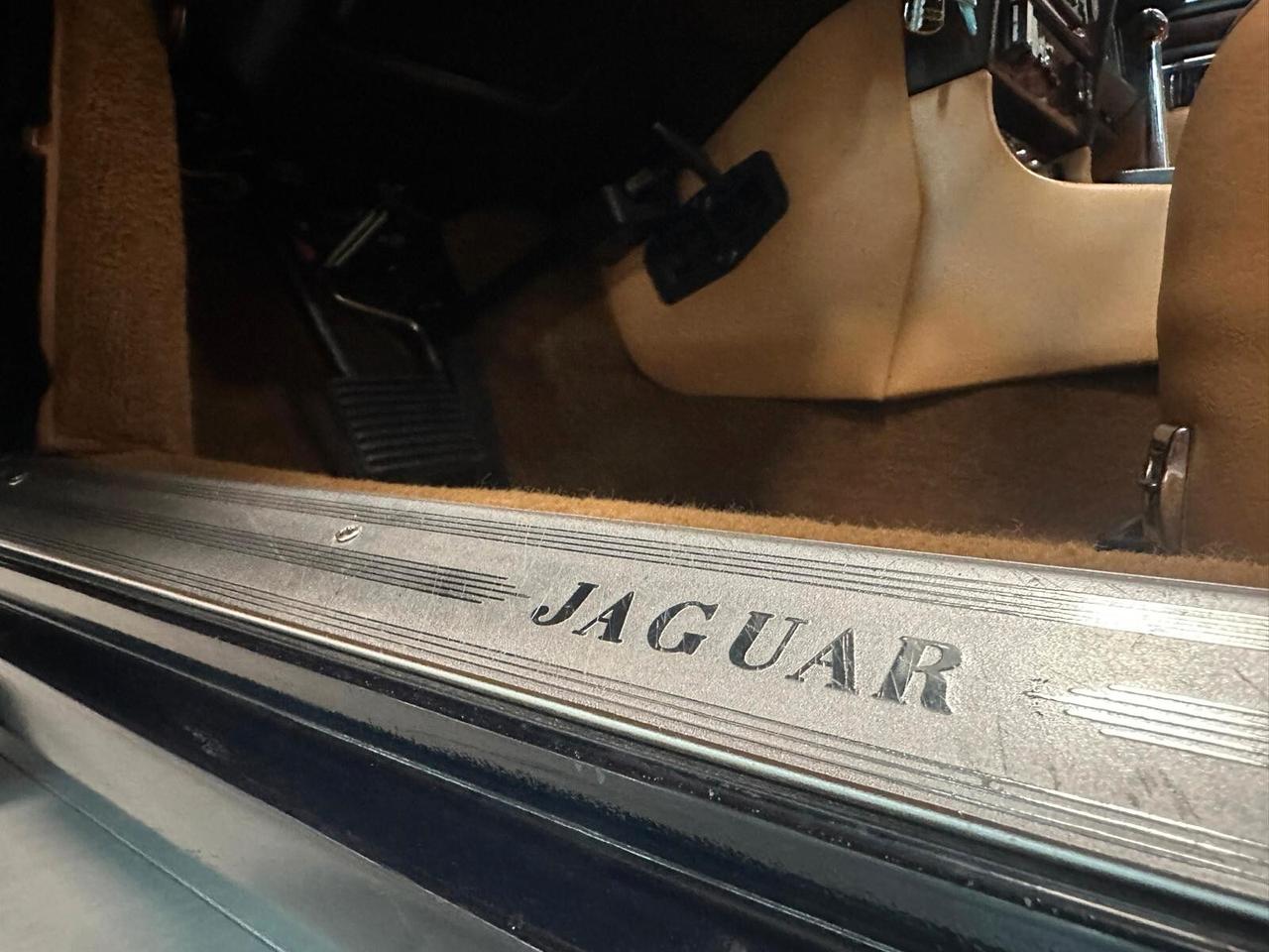 Jaguar XJ12 JAGUAR XJ12 SOVEREIGN 5.3 HE